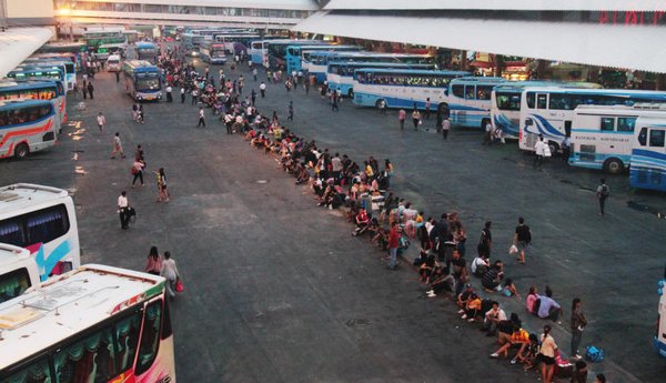 Toko cemilan Terminal bus